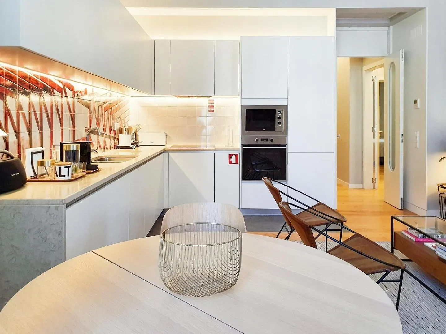 Apartment Stylish Modern Home In The Heart Of Cais Do Sodre Lisbon